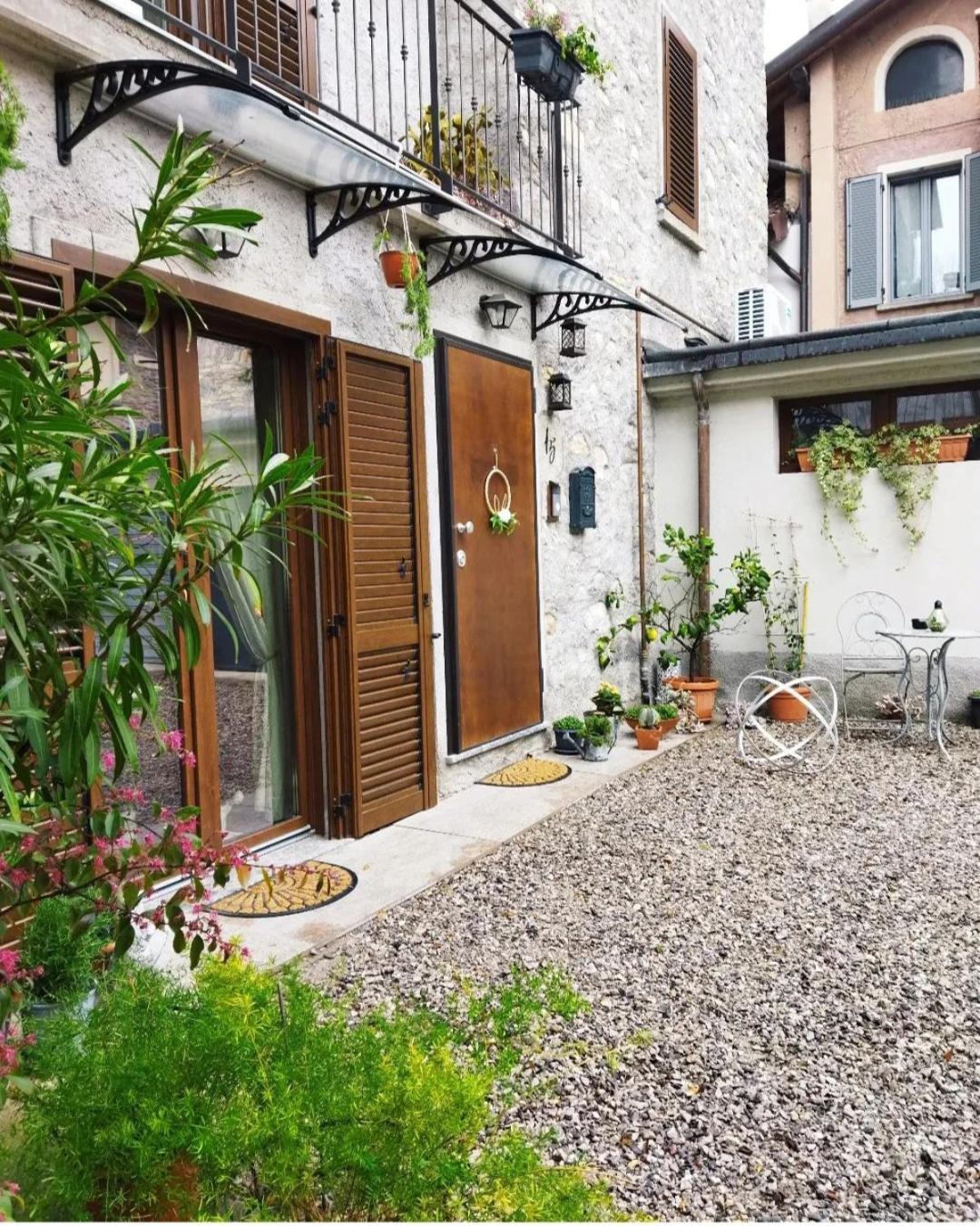 B&B Cristalli Di Luce Albavilla Екстериор снимка