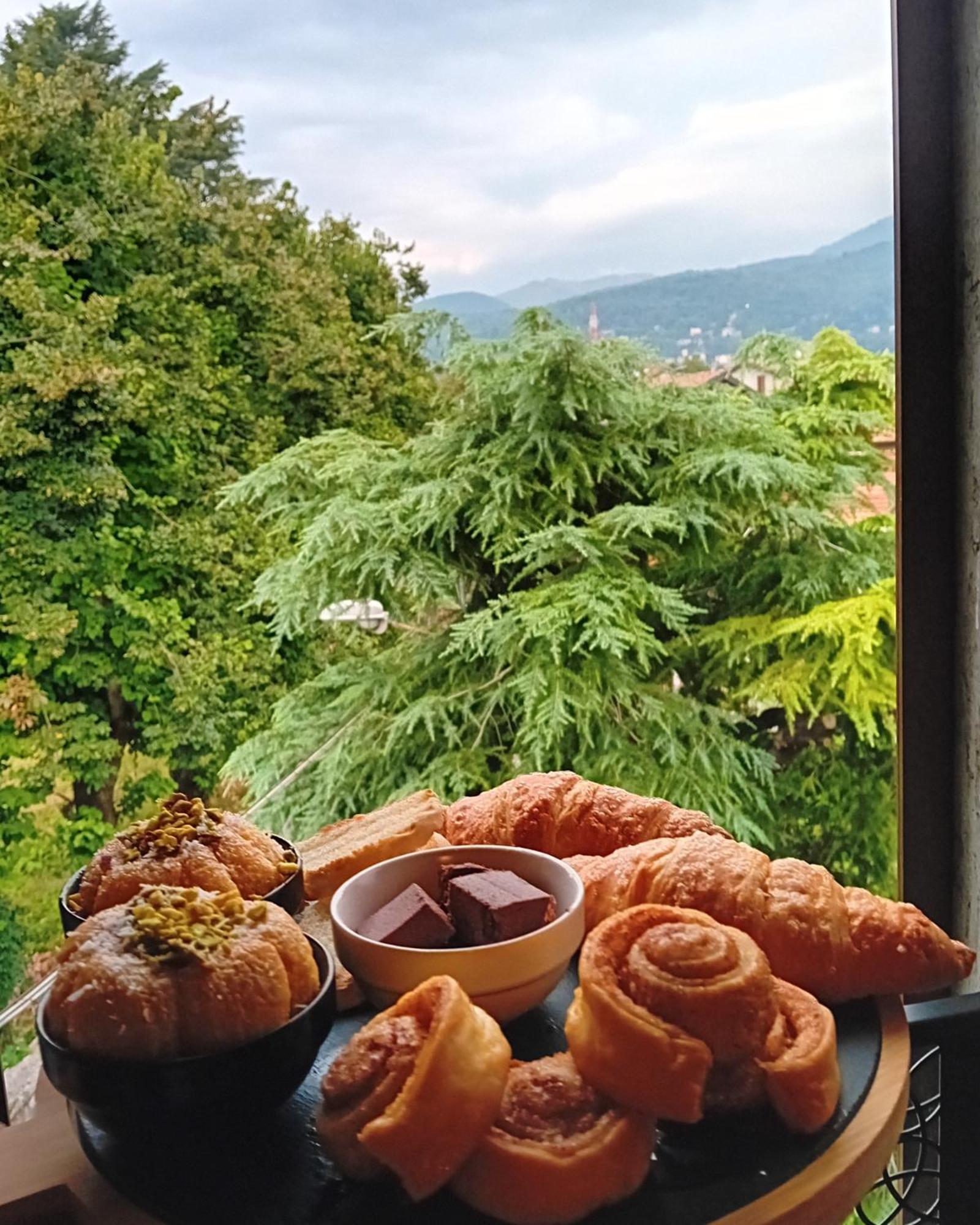 B&B Cristalli Di Luce Albavilla Екстериор снимка